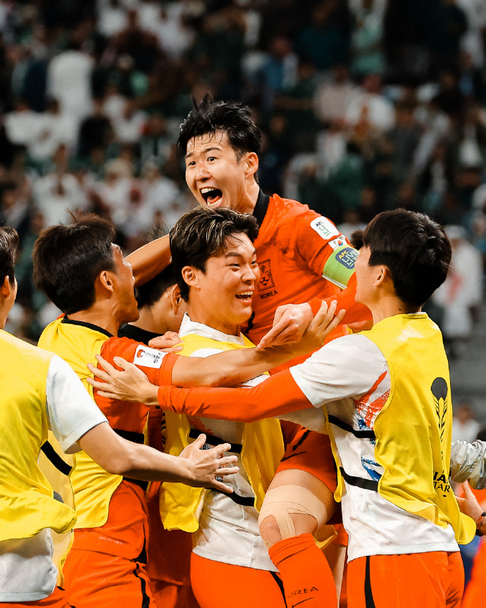 韩国足球队连续获胜,斩获连战佳绩的球员